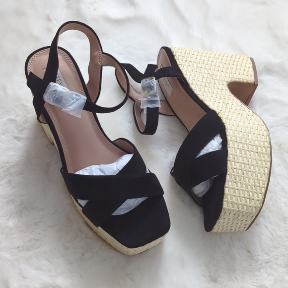 🆕🌿STEVEN PLATFORM HIPPY SANDALS🌿 - Picture 9 of 10